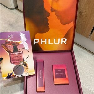 Phlur Afterglow PR BOX